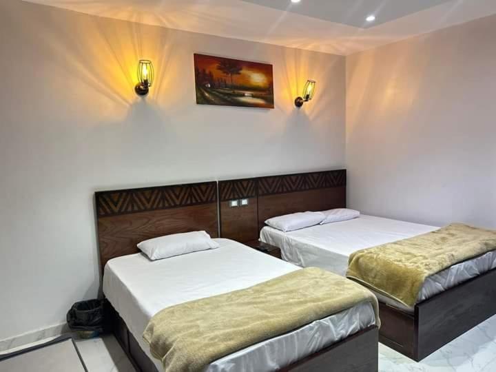 Khufu Pyramids Hotel Kafrat al Jabal Екстер'єр фото